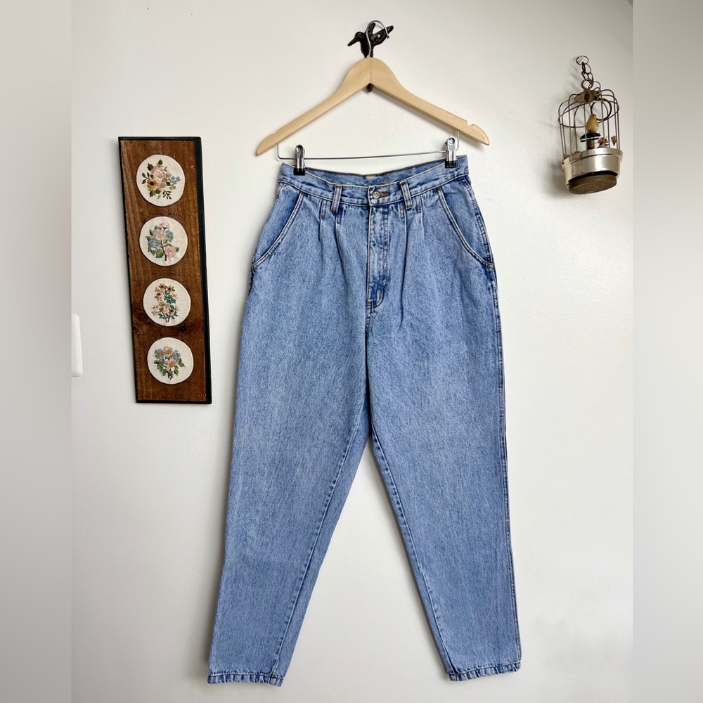 Vintage Bill Blass Front Pleat High Waisted Tapered Mom Jeans size 29